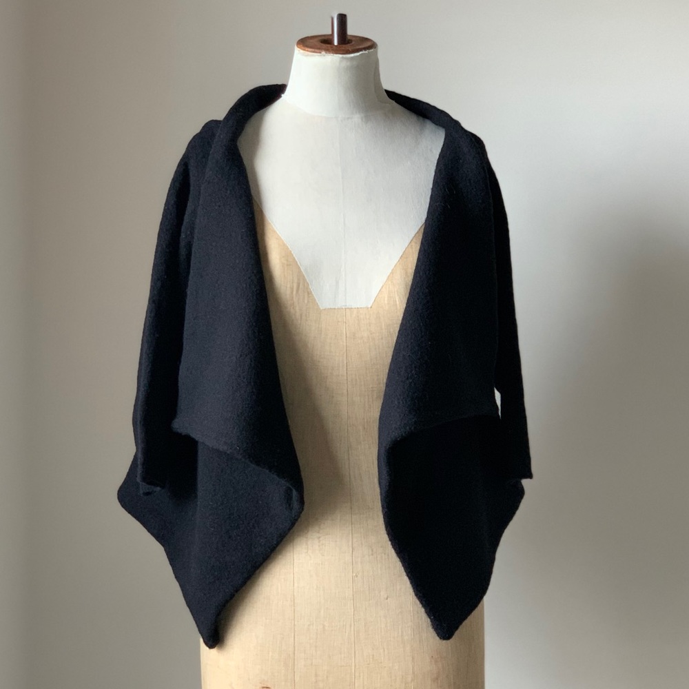 Moth by Anthropologie Black Boucle Crop Shawl XS